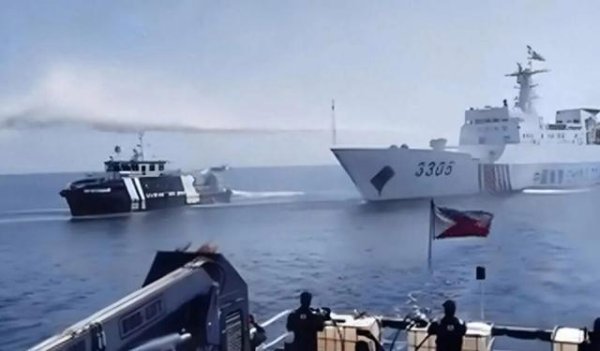 昊天优配 菲船只逼近黄岩岛，054迅速进入战位，留给马科斯时间不多了